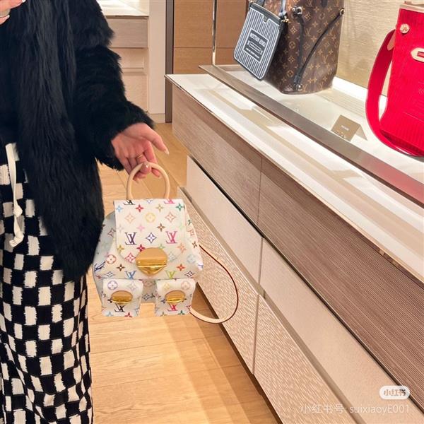 2026124175529893 130